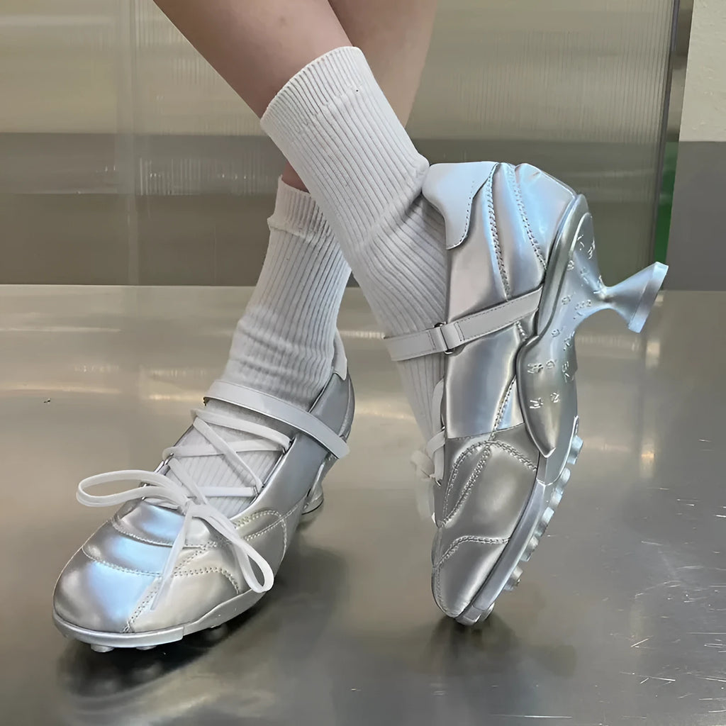 Women's creative lace-up bow sports shoes in four colours with mid heel and round toe design