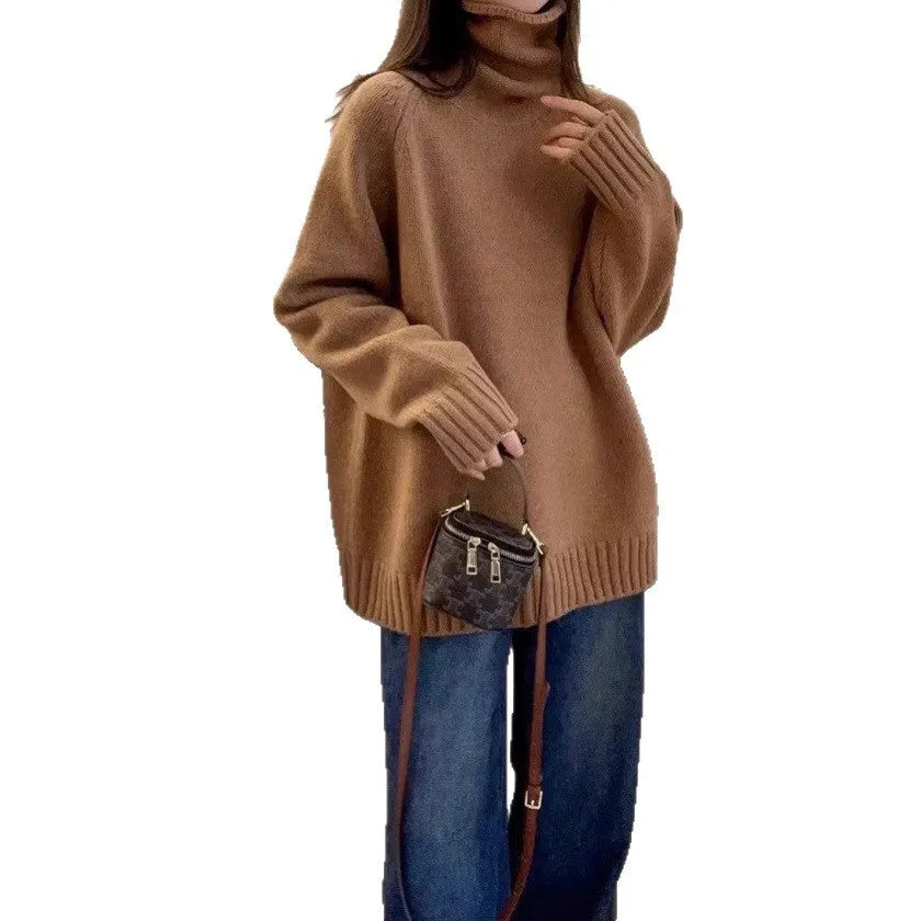 Women's loose turtleneck sweater with thick curling pile collar in mesh fabric