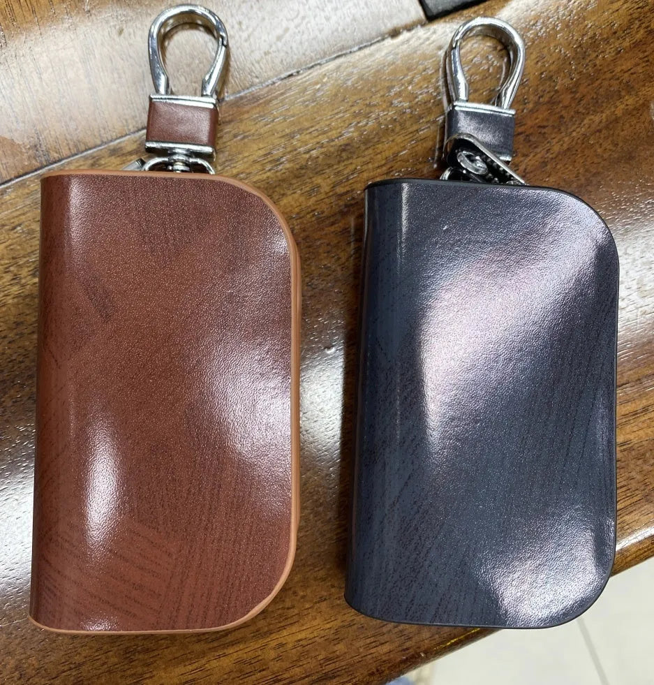 Genuine leather car key case in black or brown with frosted finish