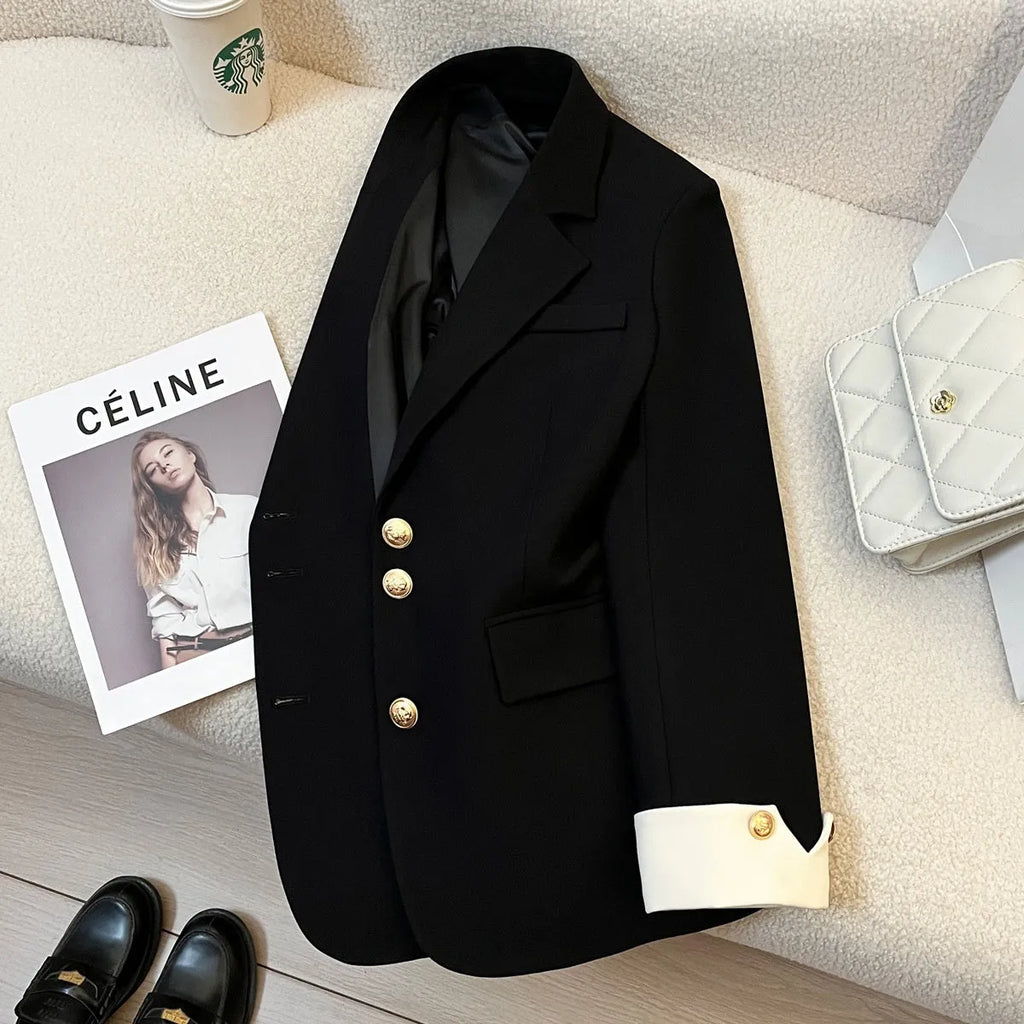 Korean-style women's loose fit commuting coat in milky white with regular long sleeves