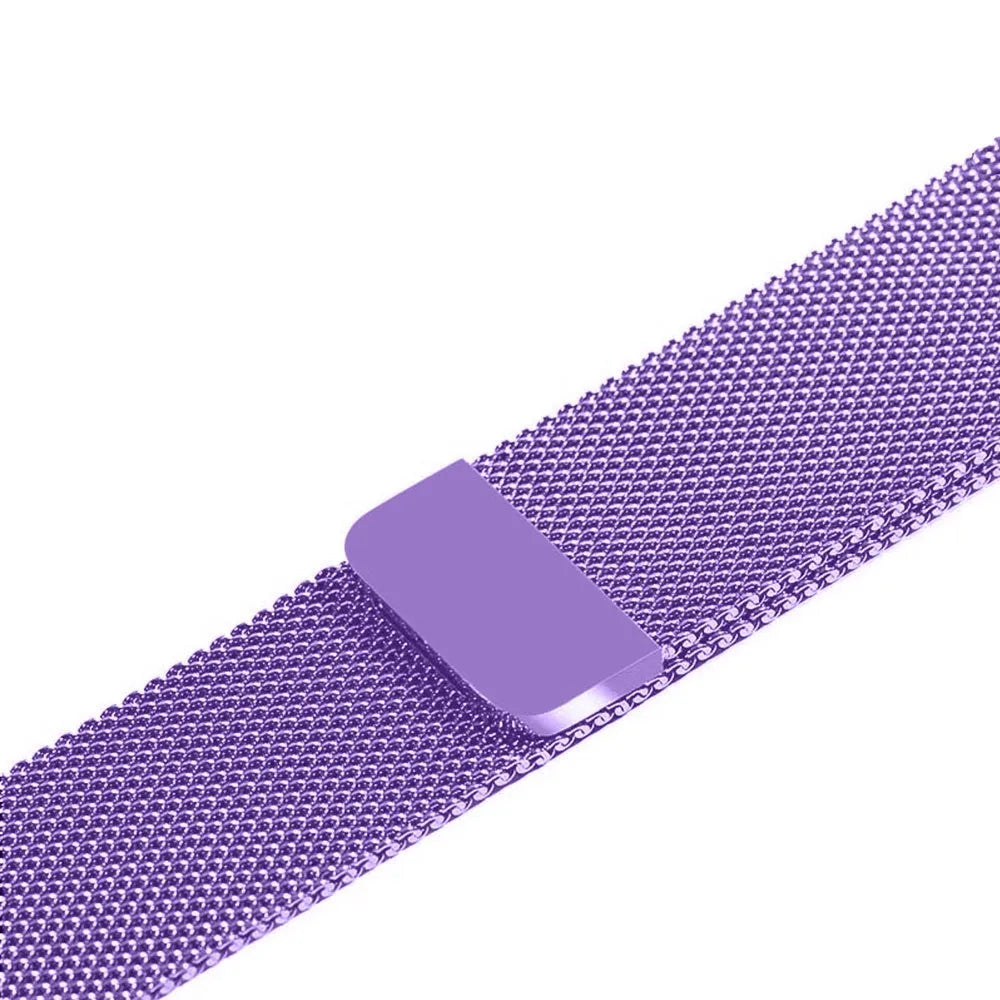 Stainless steel Apple Watch replacement strap in silver, showing metal links and clasp for 38mm-44mm models.