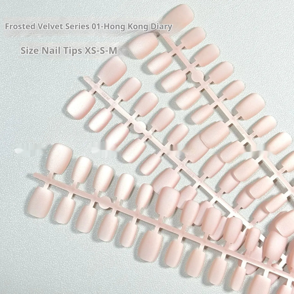 Frosted Velvet Cat's Eye Aurora artificial nail wear set in short ladder XS, S, and M sizes.