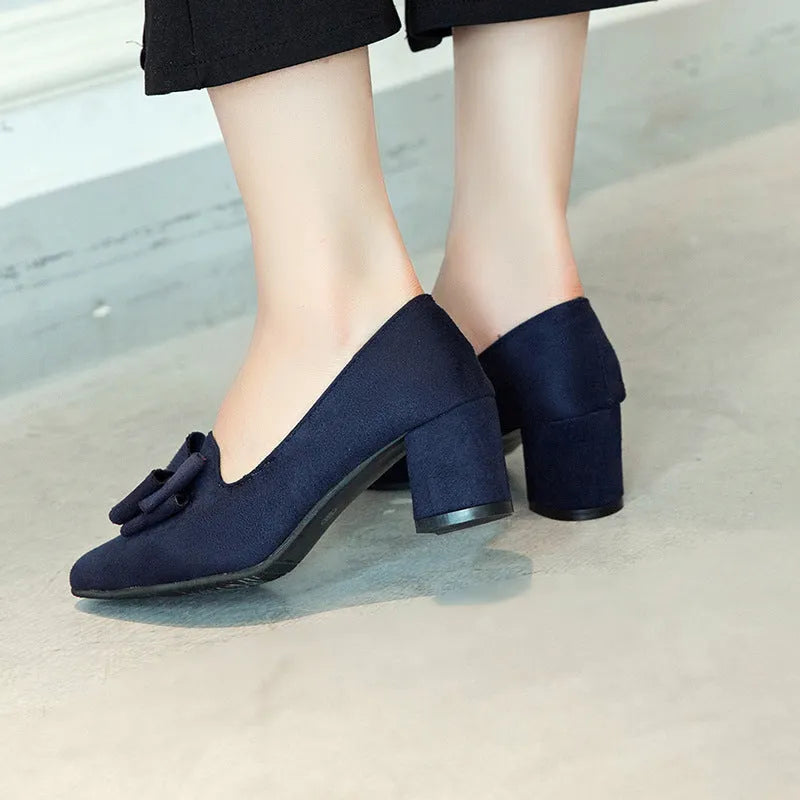 Pointy chunky medium heel shoes in black nubuck with 5.5cm block heel