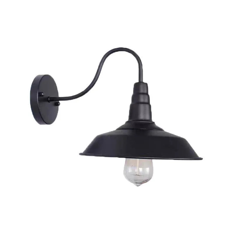 Retro-style villa courtyard wall lamp in copper finish with bevel mounting