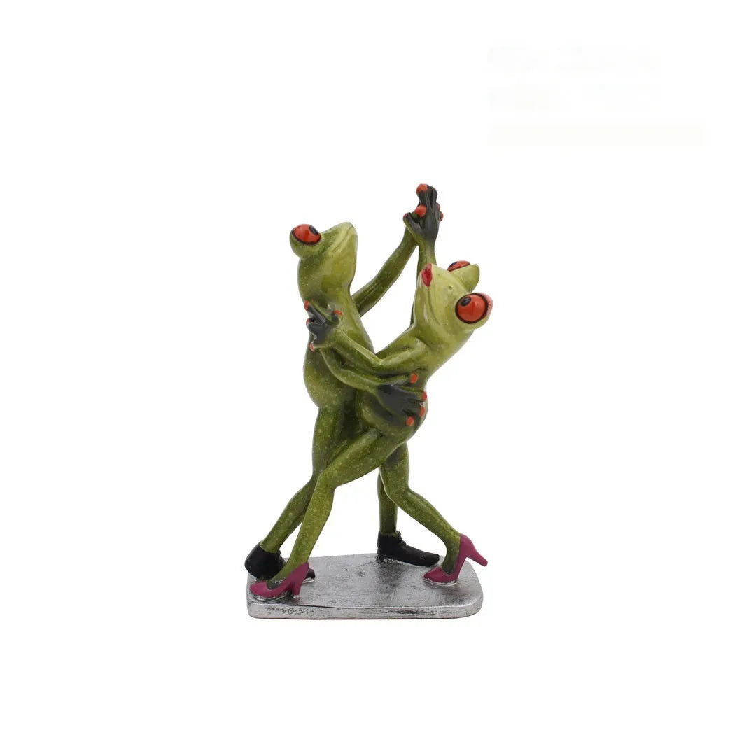 Pastoral style resin frog home decoration ornament for living room study desk