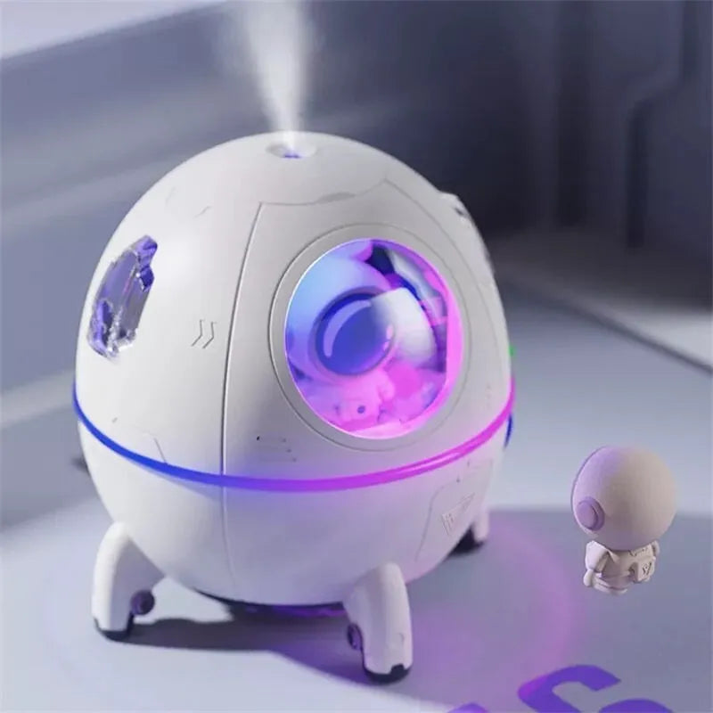Astronaut space capsule USB desktop humidifier with colourful LED lights and 220ML water tank