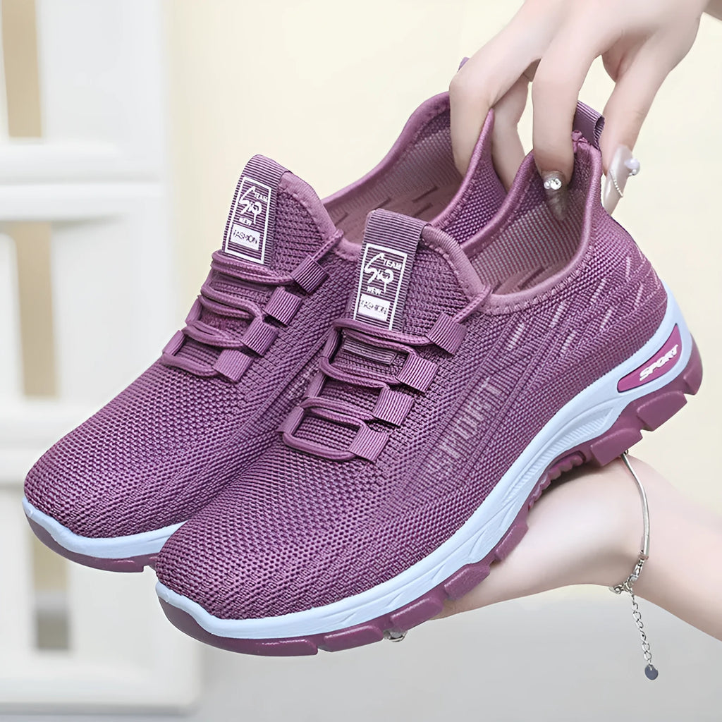 Casual sneaker with soft PVC sole and low-top design in round toe shallow-mouth style