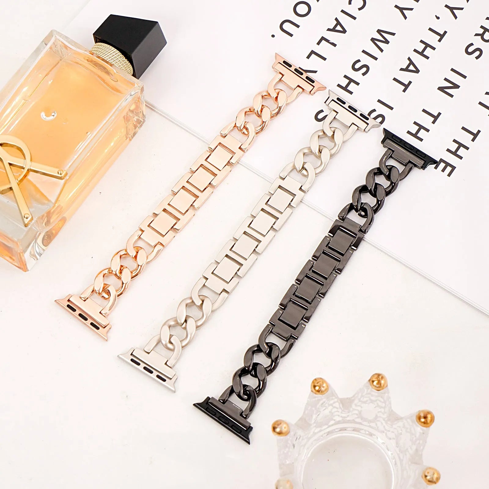 Silver metal chain strap for Apple Watch with 22mm connector on a watch case