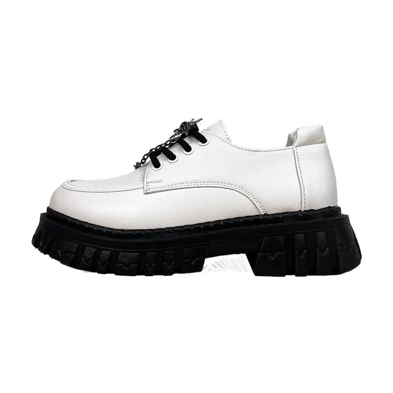 Women's preppy style loafers with metal cross shoulder straps in Duke Asterism colour