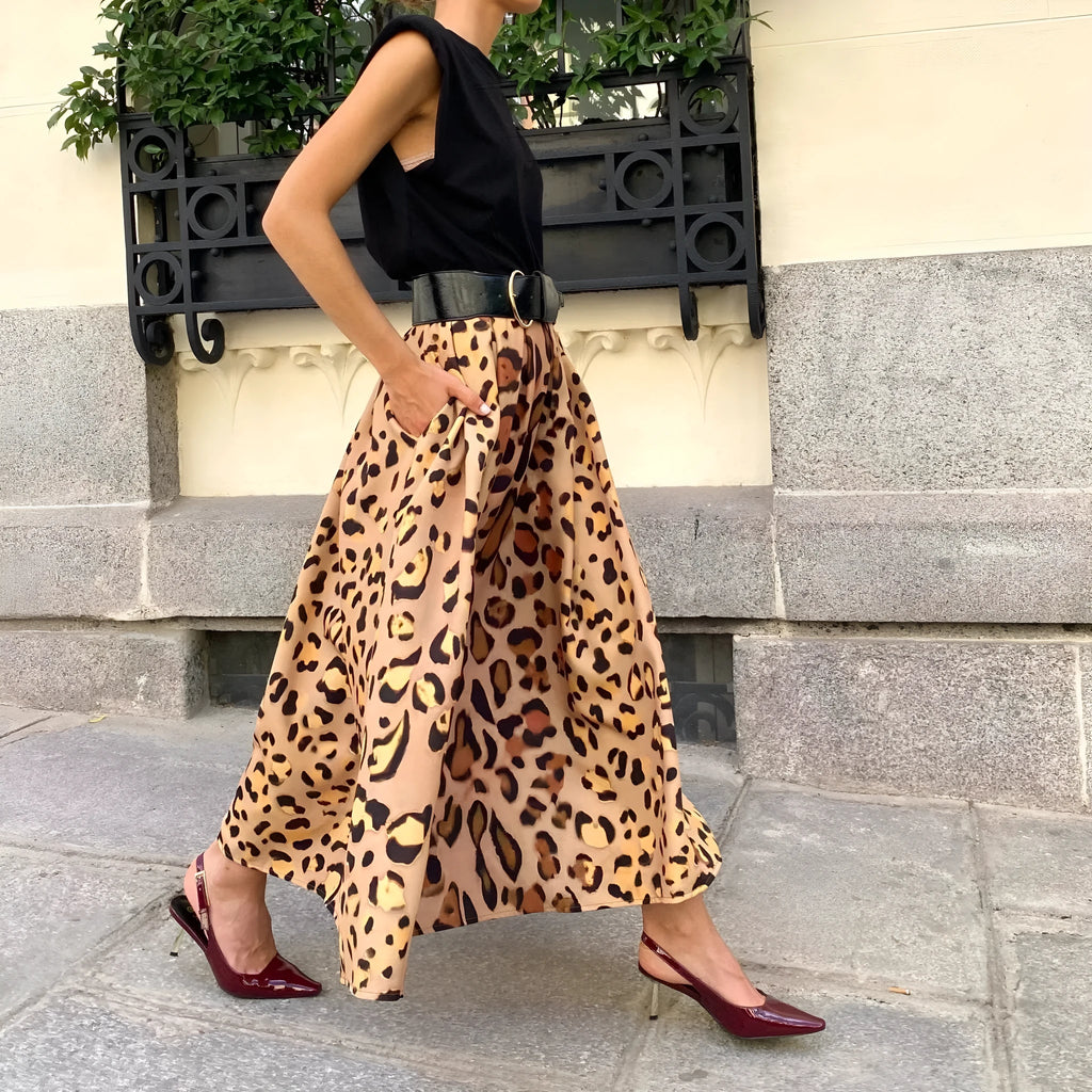 Brown leopard print women's A-line skirt with big hem design