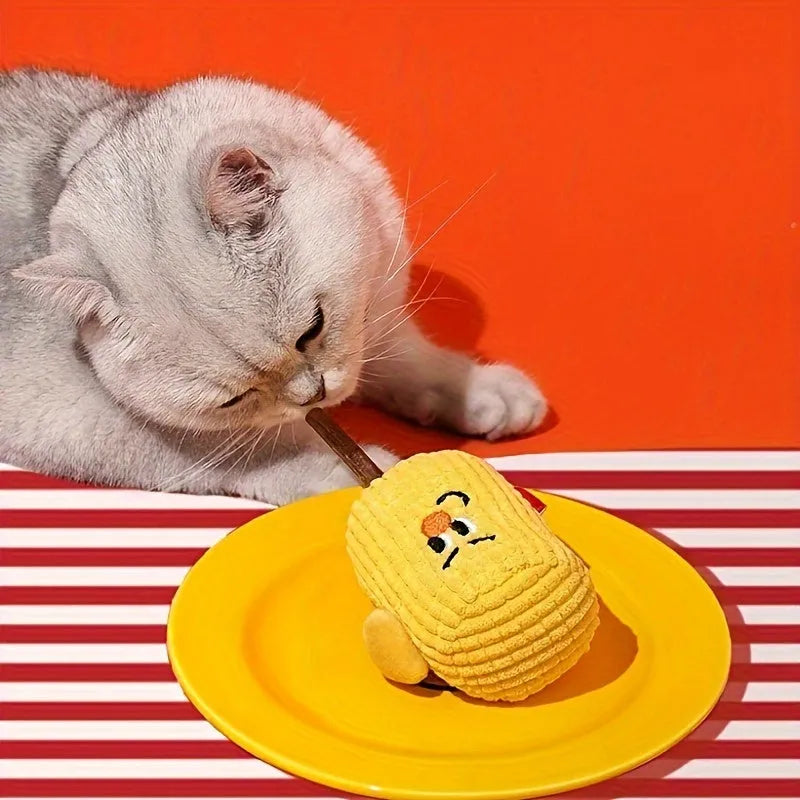 Corn cob shaped cat chew toy made from natural polio wood with catnip, measuring 7cm by 6cm by 15cm.
