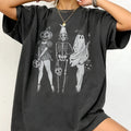 Loose cotton summer t-shirt in black with round neck and short sleeves
