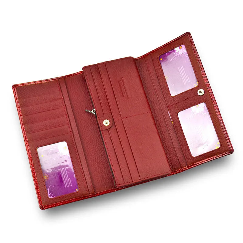 Women's genuine leather coin purse with patent leather crocodile pattern in red colour
