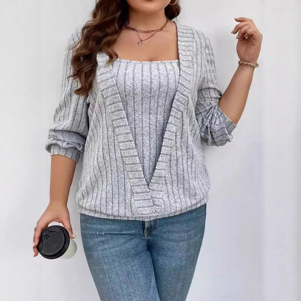 Women's solid colour rib fabric false two-piece suit with V-neck and long sleeves in a loose fit.