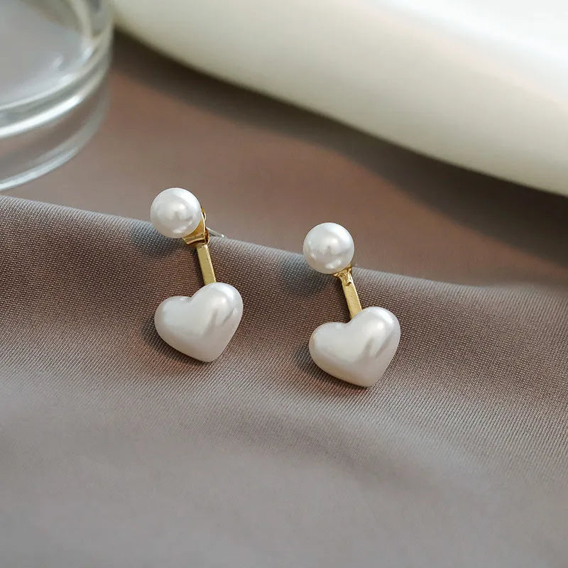 Heart-shaped alloy stud earrings for women with artificial gem inlay, Korean style.