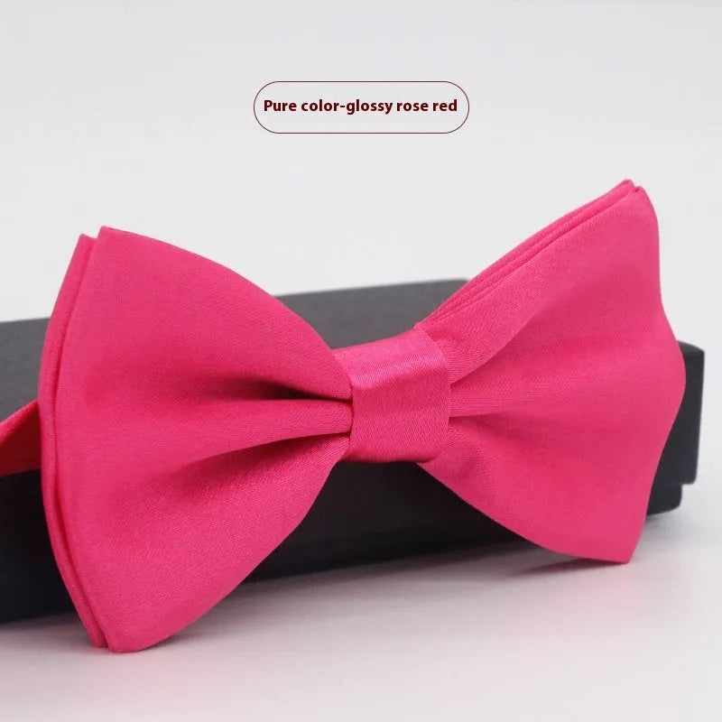 Flat head style bow tie in small plaid pattern measuring 12x6cm for formal wedding and business wear