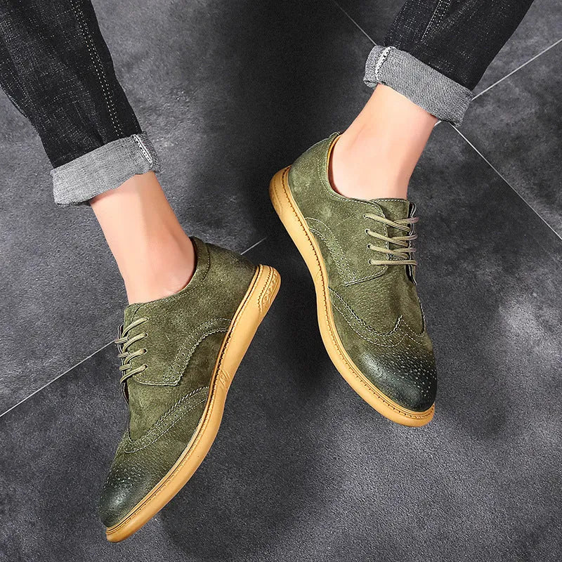 Men's black leather business lace-up shoes with retro stitching on a non-slip rubber sole.