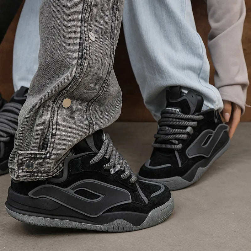 Niche couple heightened sneakers in black with low heel and front lace-up design