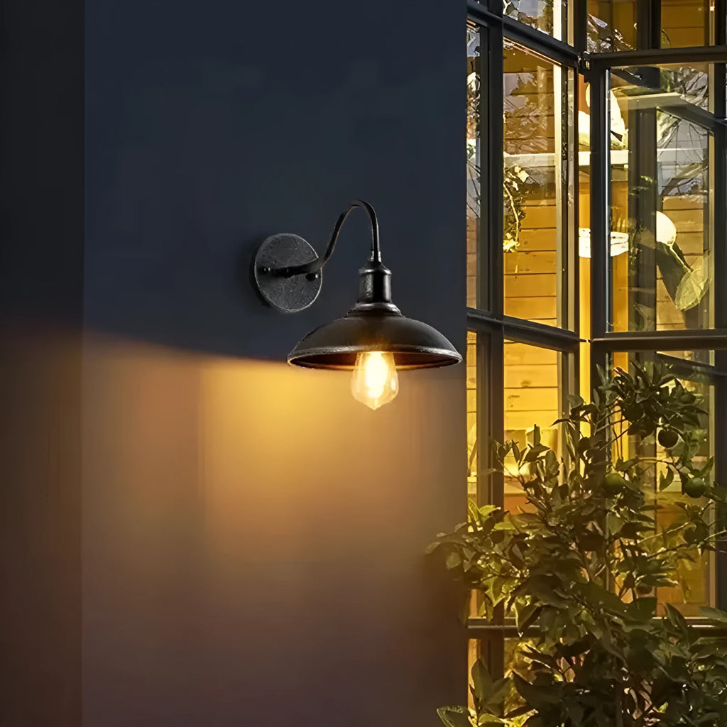 Retro-style villa courtyard wall lamp in copper finish with bevel mounting