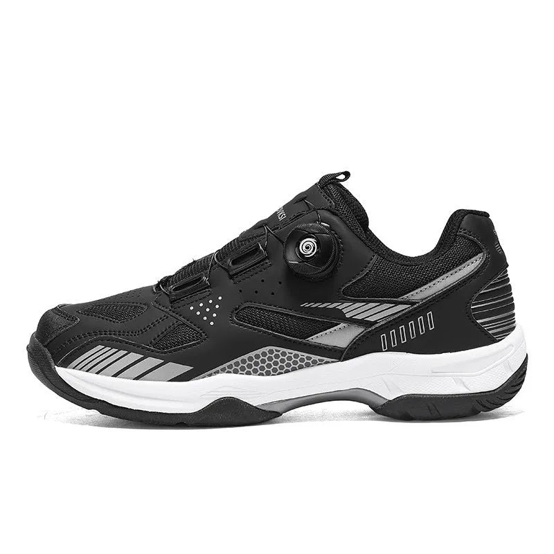 Casual unisex sneakers with round toe and flat heel in multiple colour options