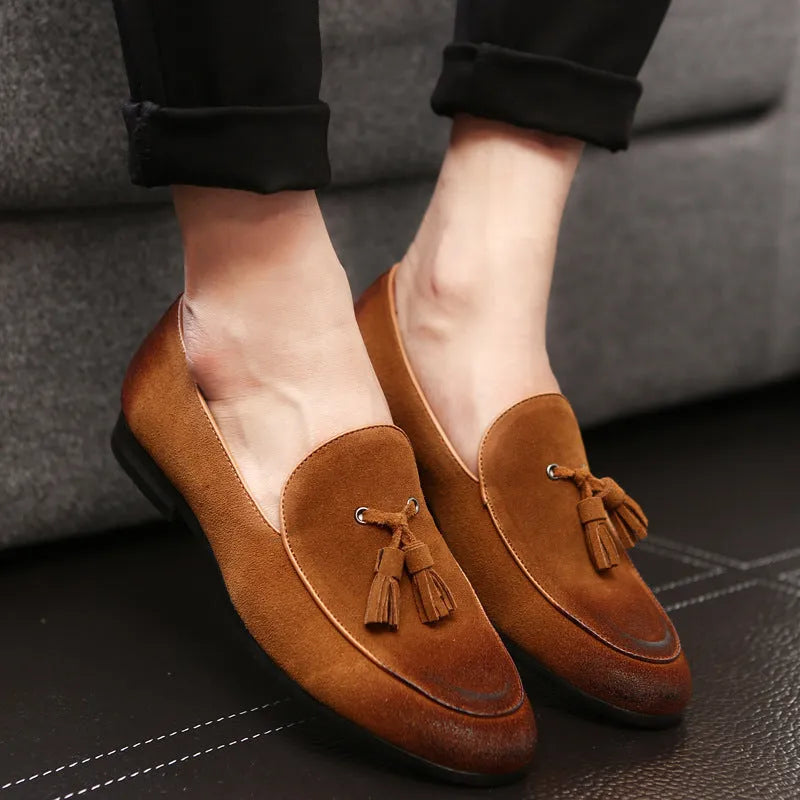 Men's leather mid-top pea shoes with profiled heel in black, sheepskin lining