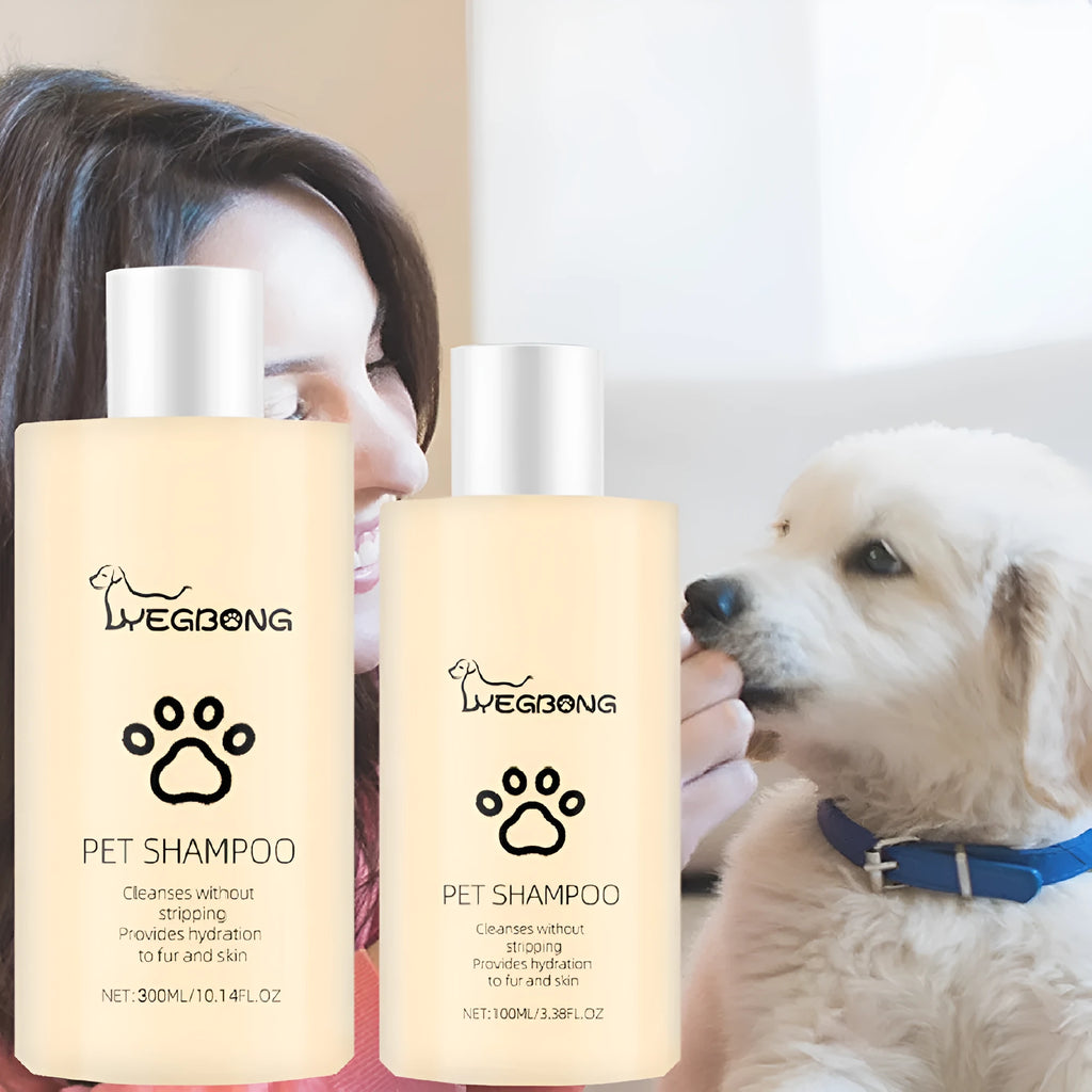 Pet shampoo bottle for cats and dogs in 100ml and 300ml sizes with mild cleaning formula
