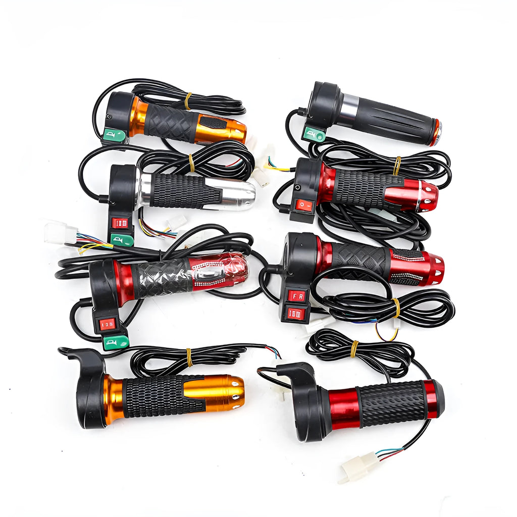 Three-wheel electric vehicle accelerator refuelling transfer handle with three-speed rotating control