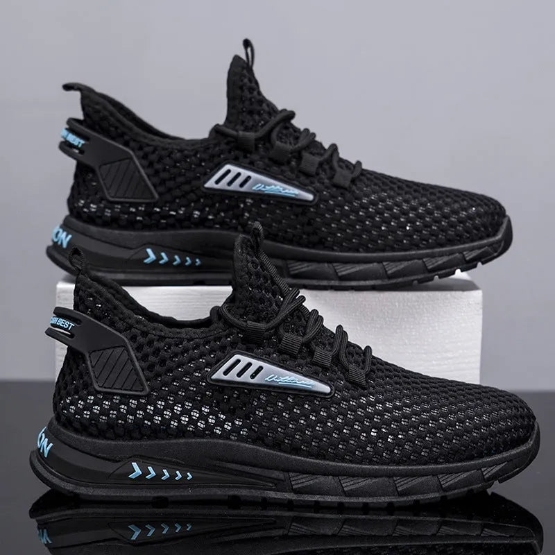 Men's casual sneaker in synthetic leather with mesh lining and EVA sole