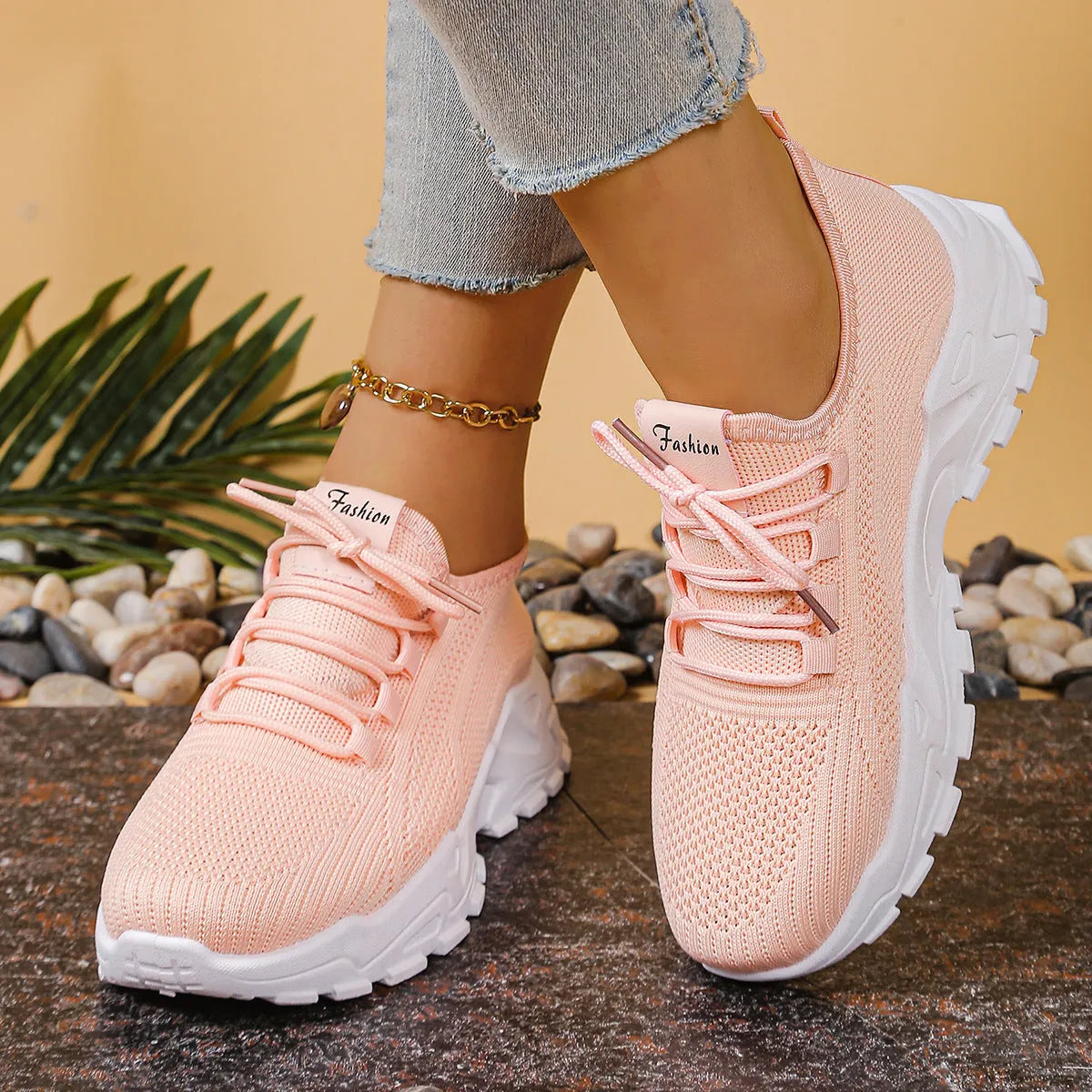 Women's low-top breathable mesh sports shoes with platform heel and round toe in multiple colour options