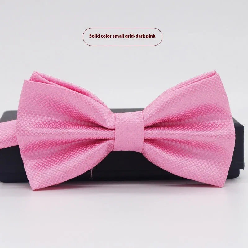 Flat head style bow tie in small plaid pattern measuring 12x6cm for formal wedding and business wear