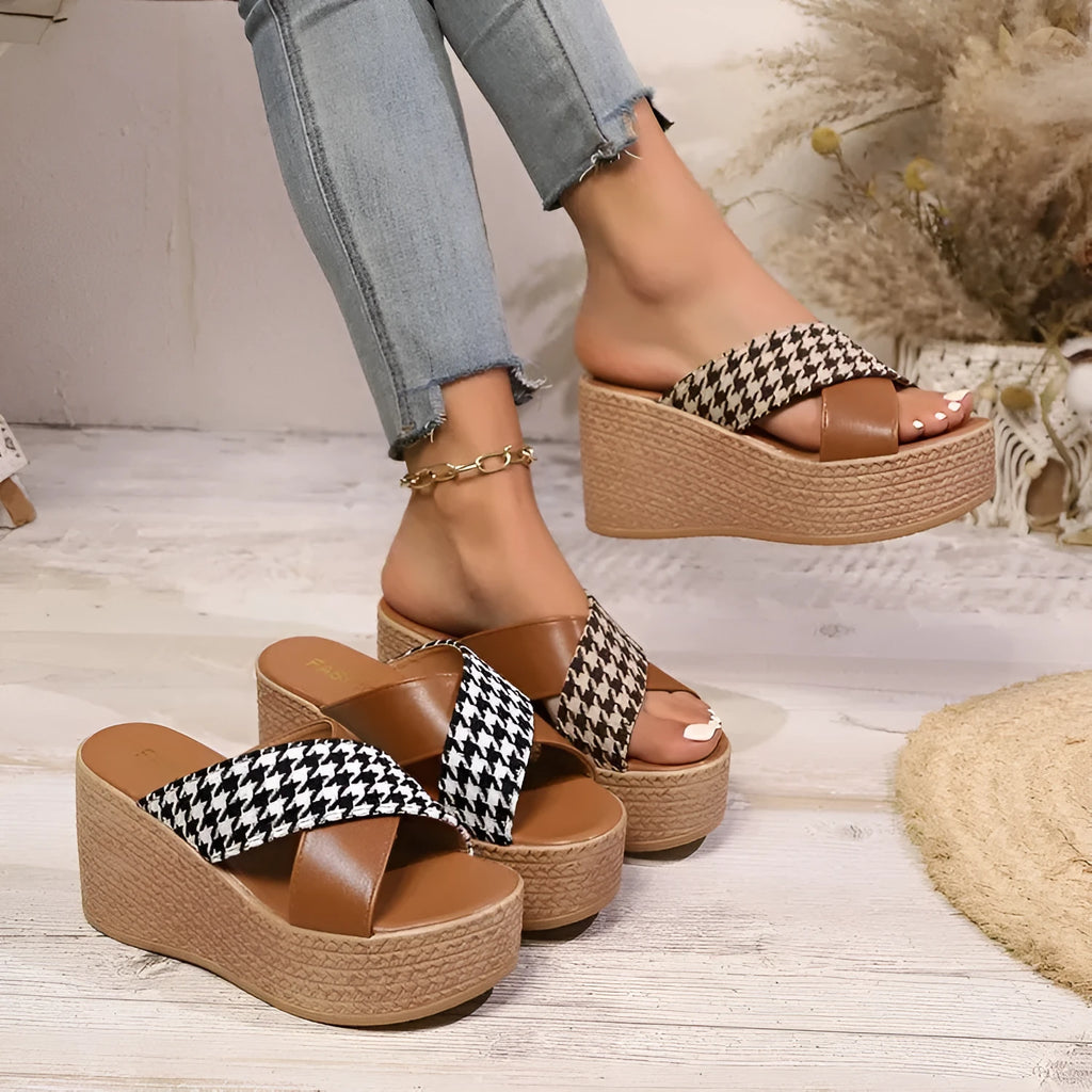 Cross leopard plaid wedge sandals with rubber sole in brown or black pattern for casual leisure wear
