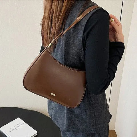 Retro women's cross-body underarm bag in PU, 25cm wide, horizontal square shape, available in five colours