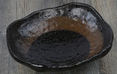 Creative Japanese style coarse pottery porcelain bowl with floral glaze and sauce dish.