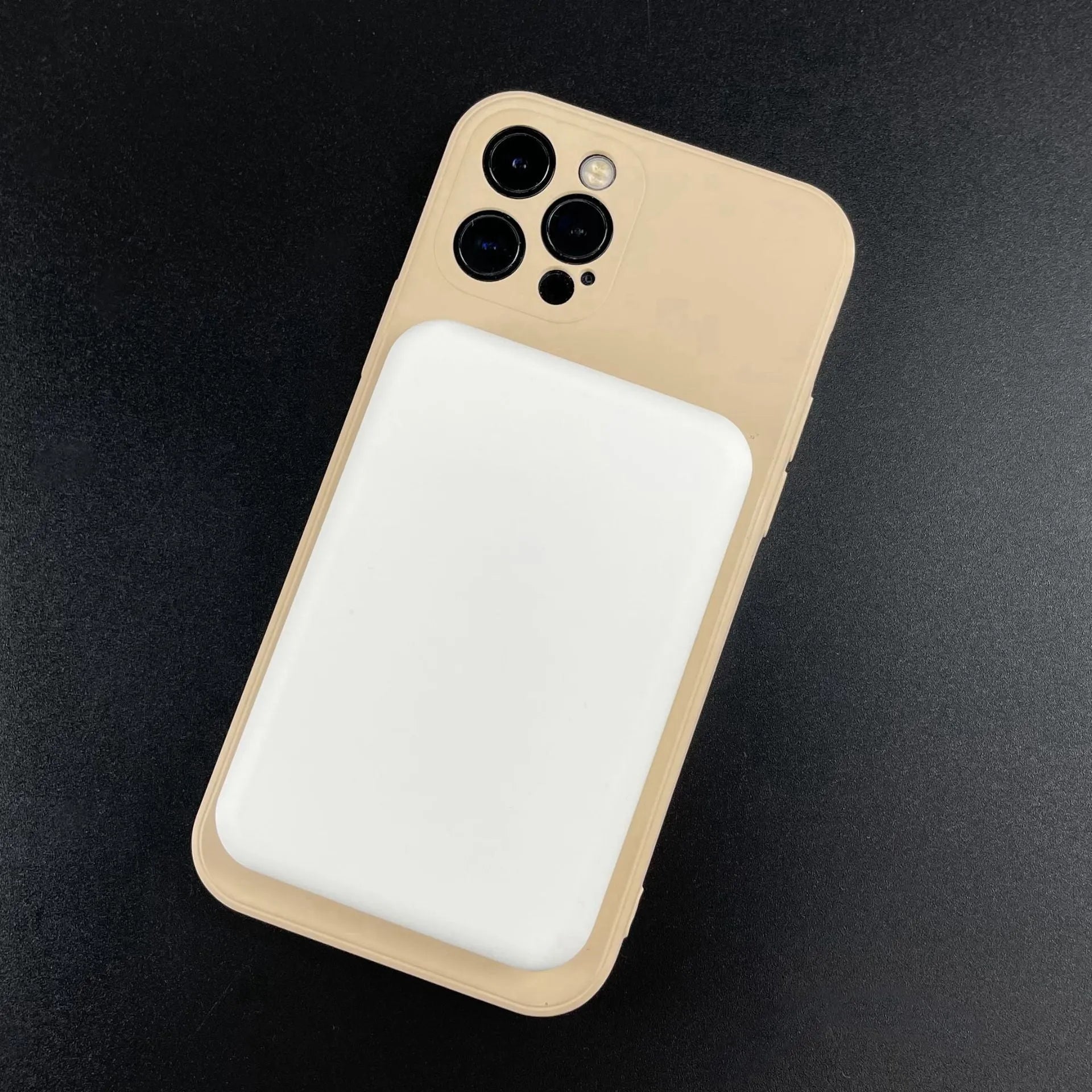 White magnetic wireless power bank with 5000mAh capacity showing creative design and compact dimensions