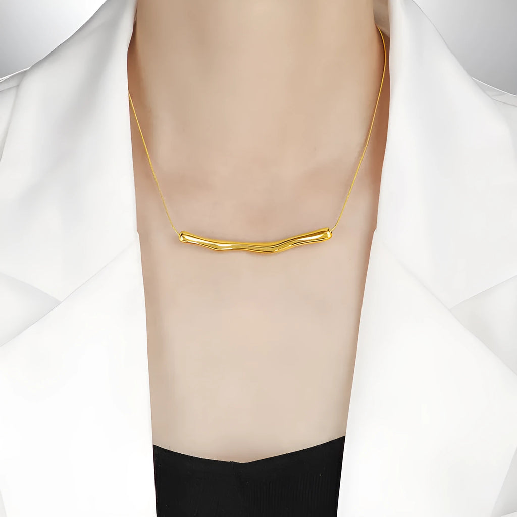 Women's titanium steel necklace with irregular pleated texture in gold or steel colour finish