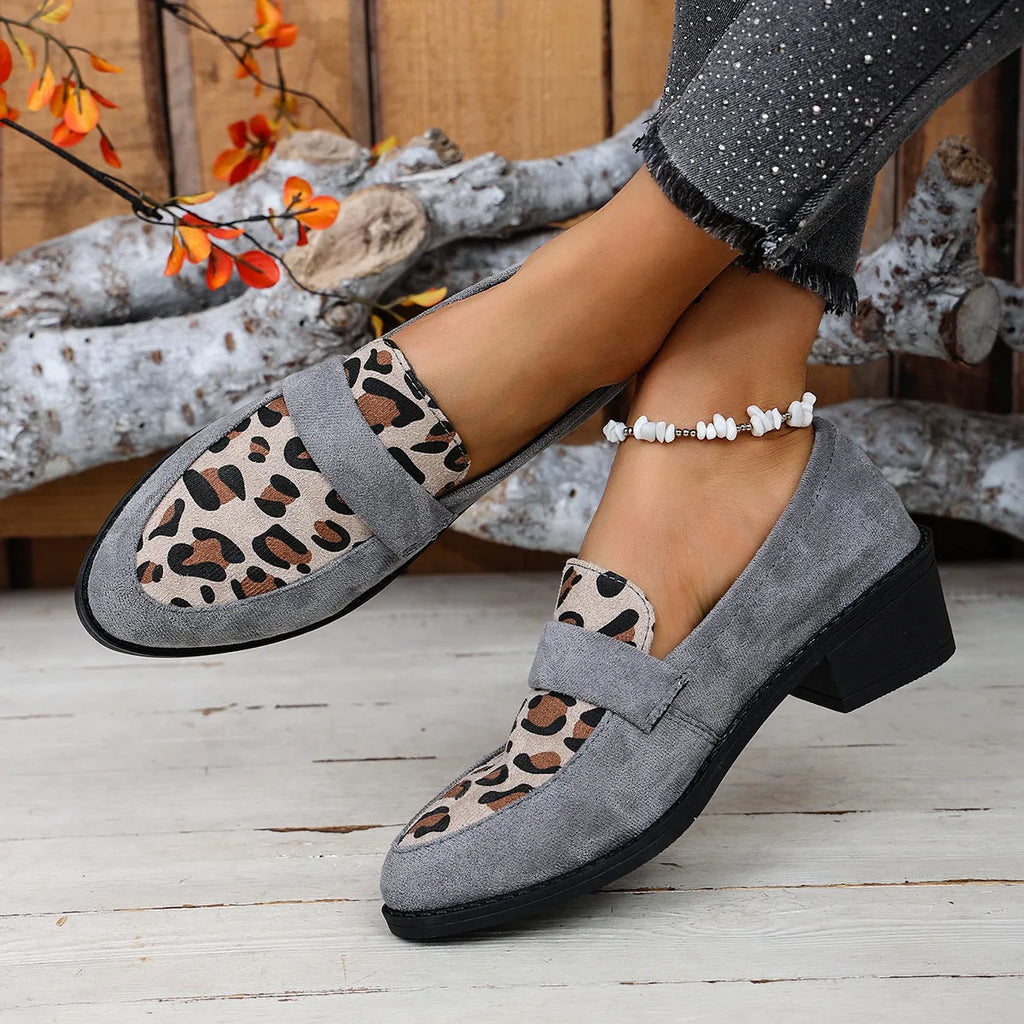 Women's leopard print suede slip-on shoe with chunky heel and pointed toe in pink colour
