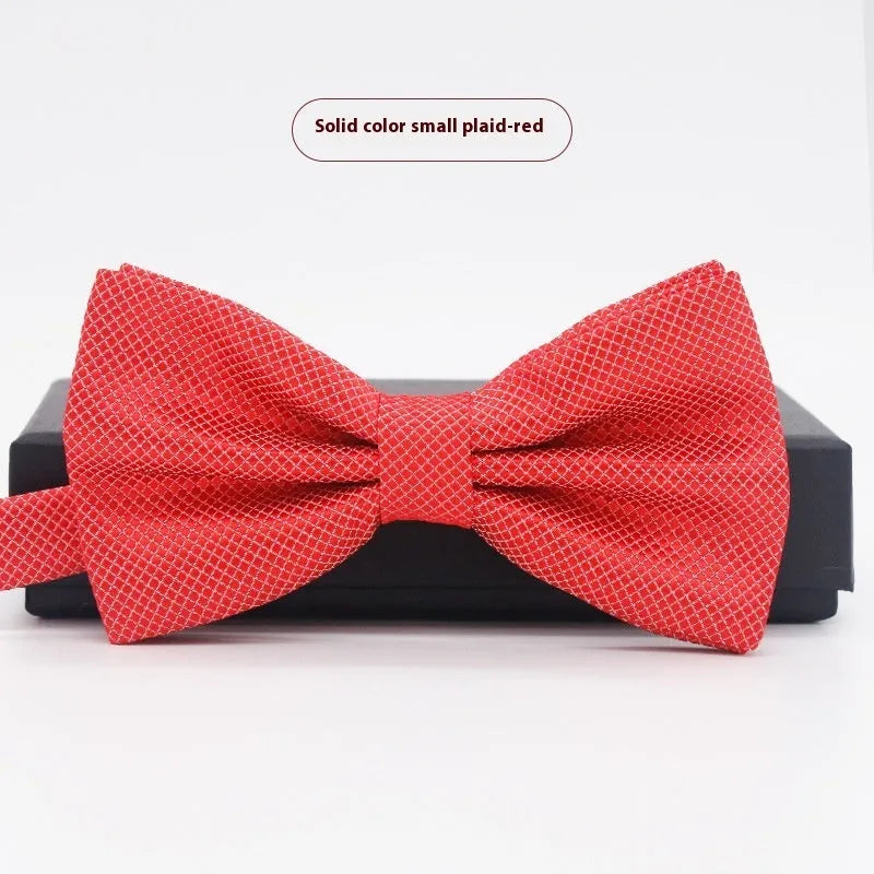 Flat head style bow tie in small plaid pattern measuring 12x6cm for formal wedding and business wear