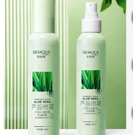 150ml bottle of refreshing fine mist moisturising toner spray for face.