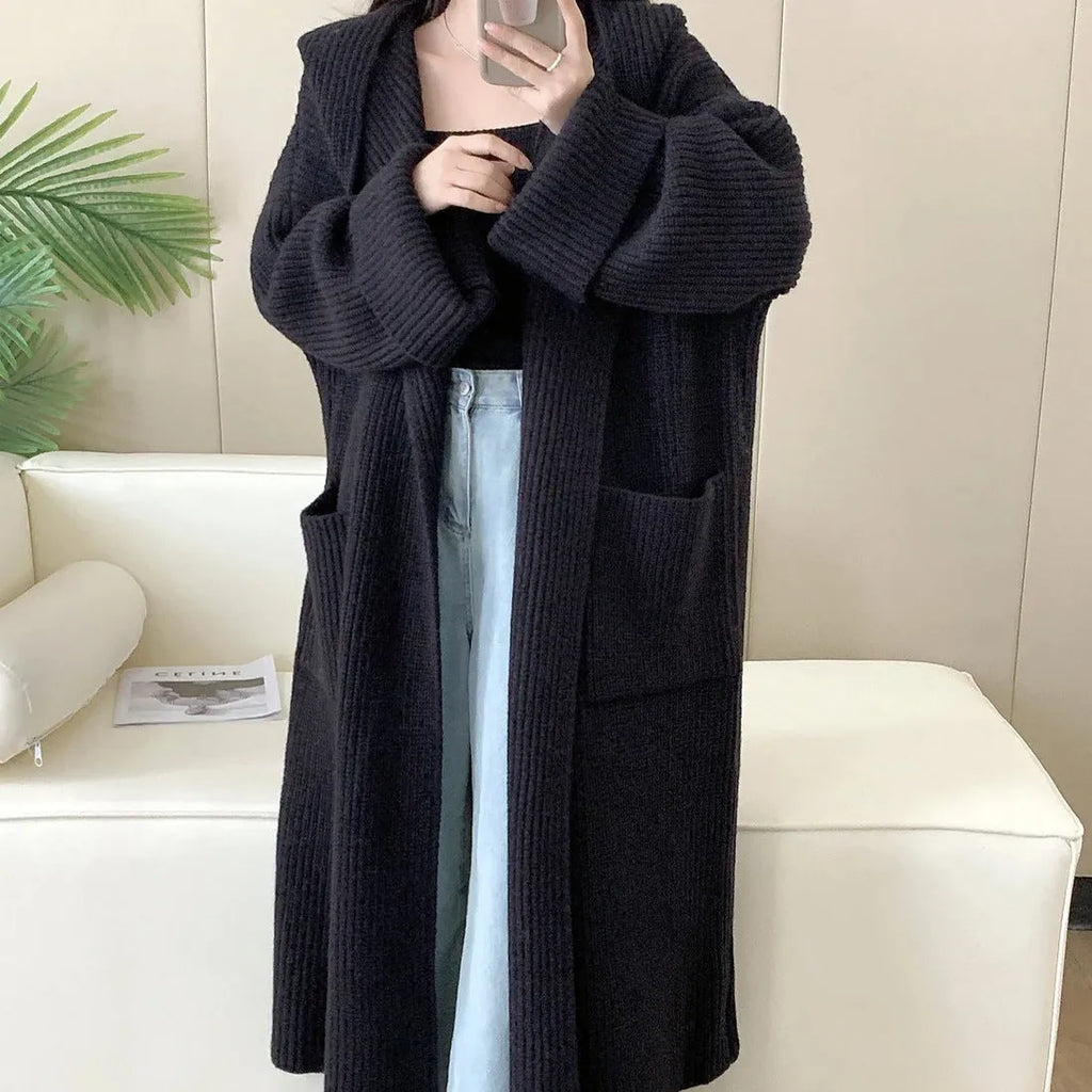 Women's loose hooded cardigan coat in acrylic fabric with 80cm length and raglan sleeves