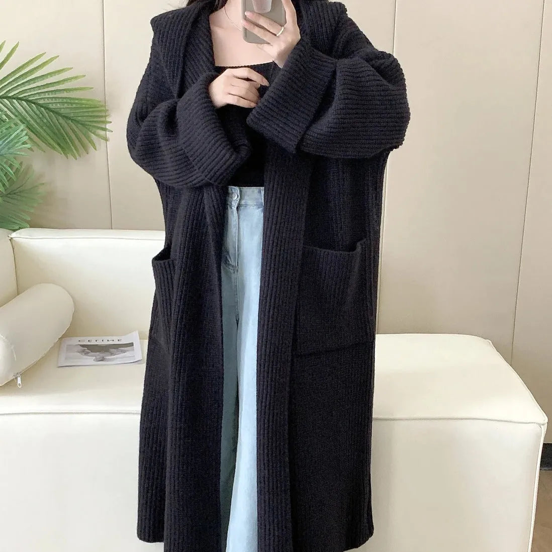 Women's loose hooded cardigan coat in acrylic fabric with 80cm length and raglan sleeves