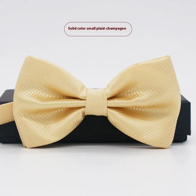 Flat head style bow tie in small plaid pattern measuring 12x6cm for formal wedding and business wear