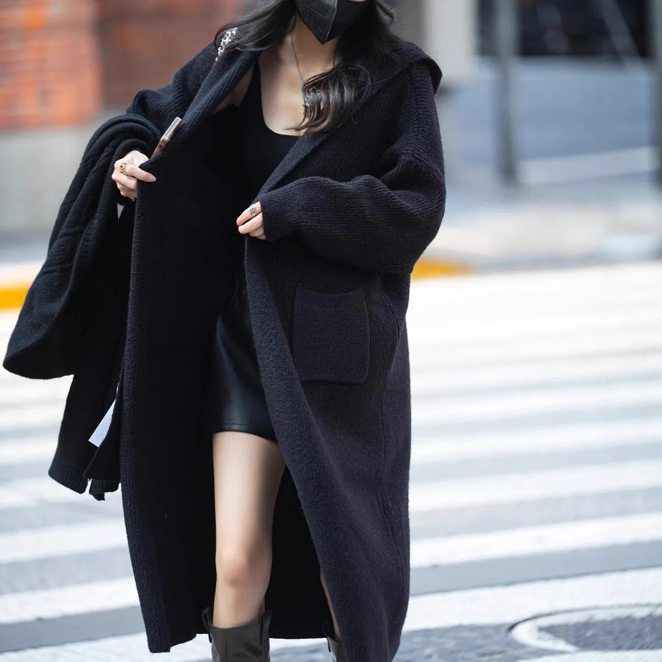 Long knitted cardigan for women with hood, thick wool blend fabric in solid colour, loose trench coat style