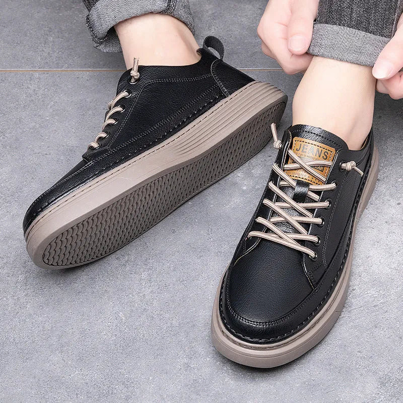 Men's brown waterproof casual sneakers with flat heel and faux leather lining