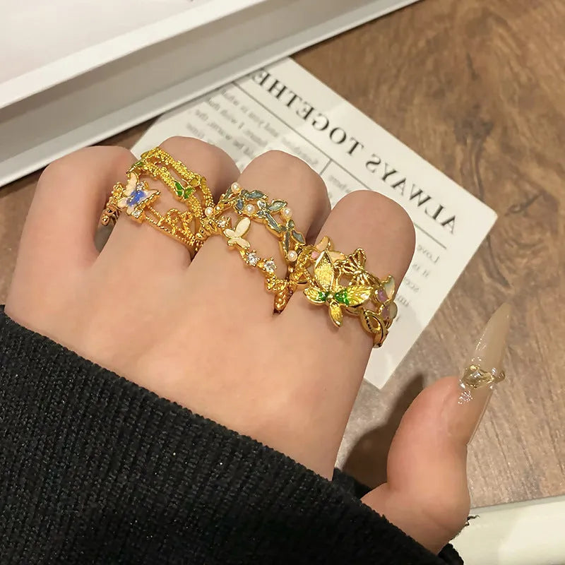 Women's adjustable copper ring with creative Chinese butterfly design and split ring mechanism