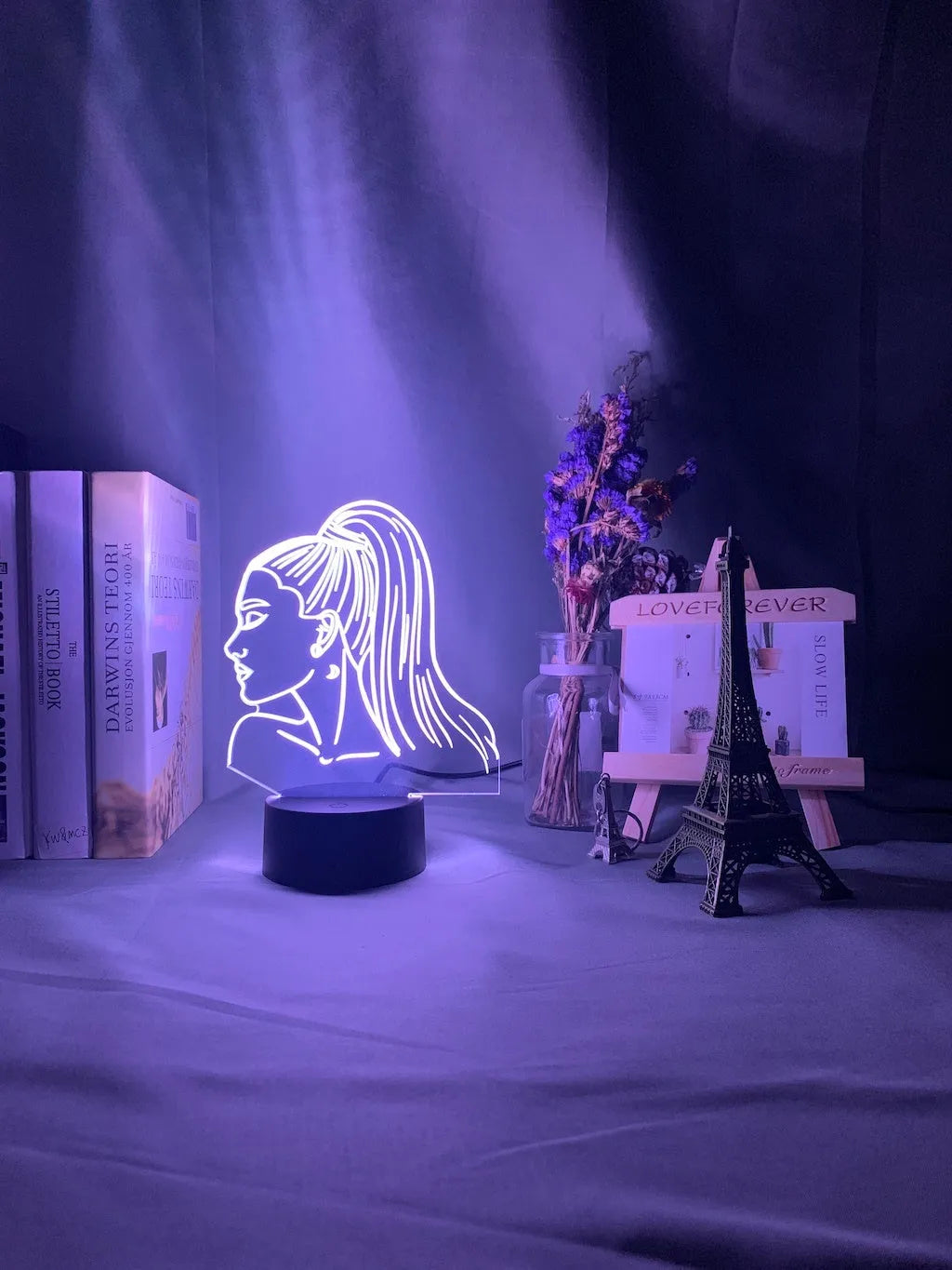 Acrylic 3D night light with European styling and colourful black base, showing dimensions
