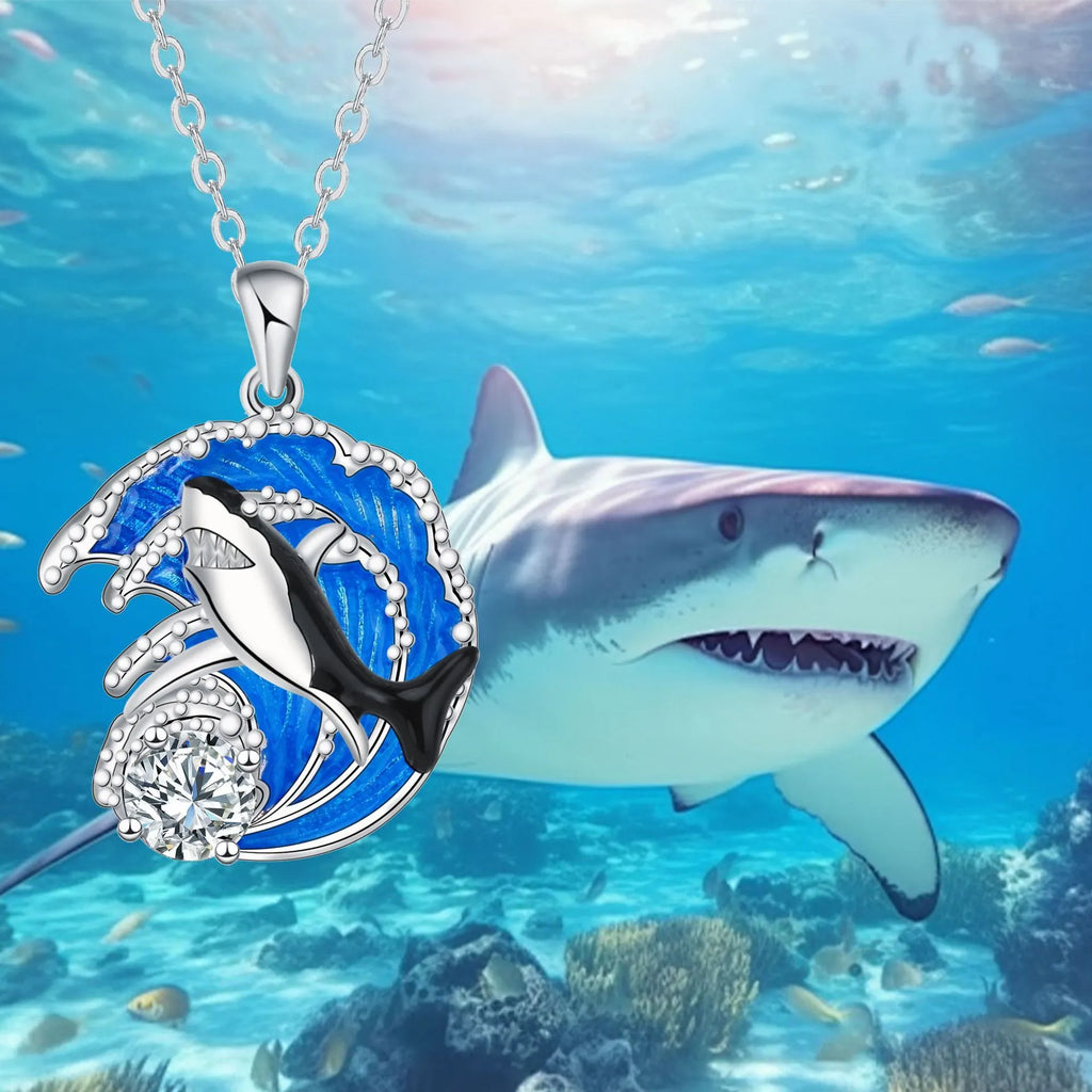 Women's shark pendant necklace with copper material and cross chain, adjustable 41-50 cm length