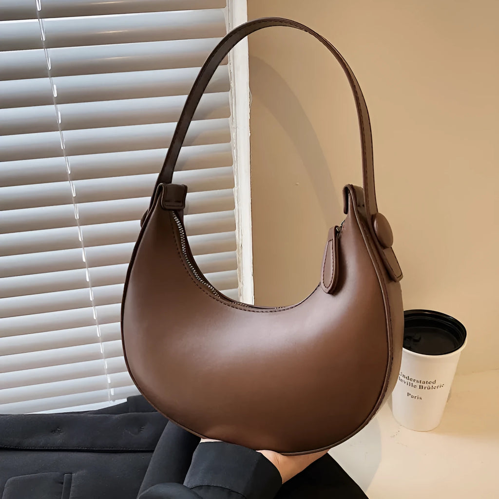 Women's retro dumpling-shaped shoulder bag in PU material with zipper organiser pocket
