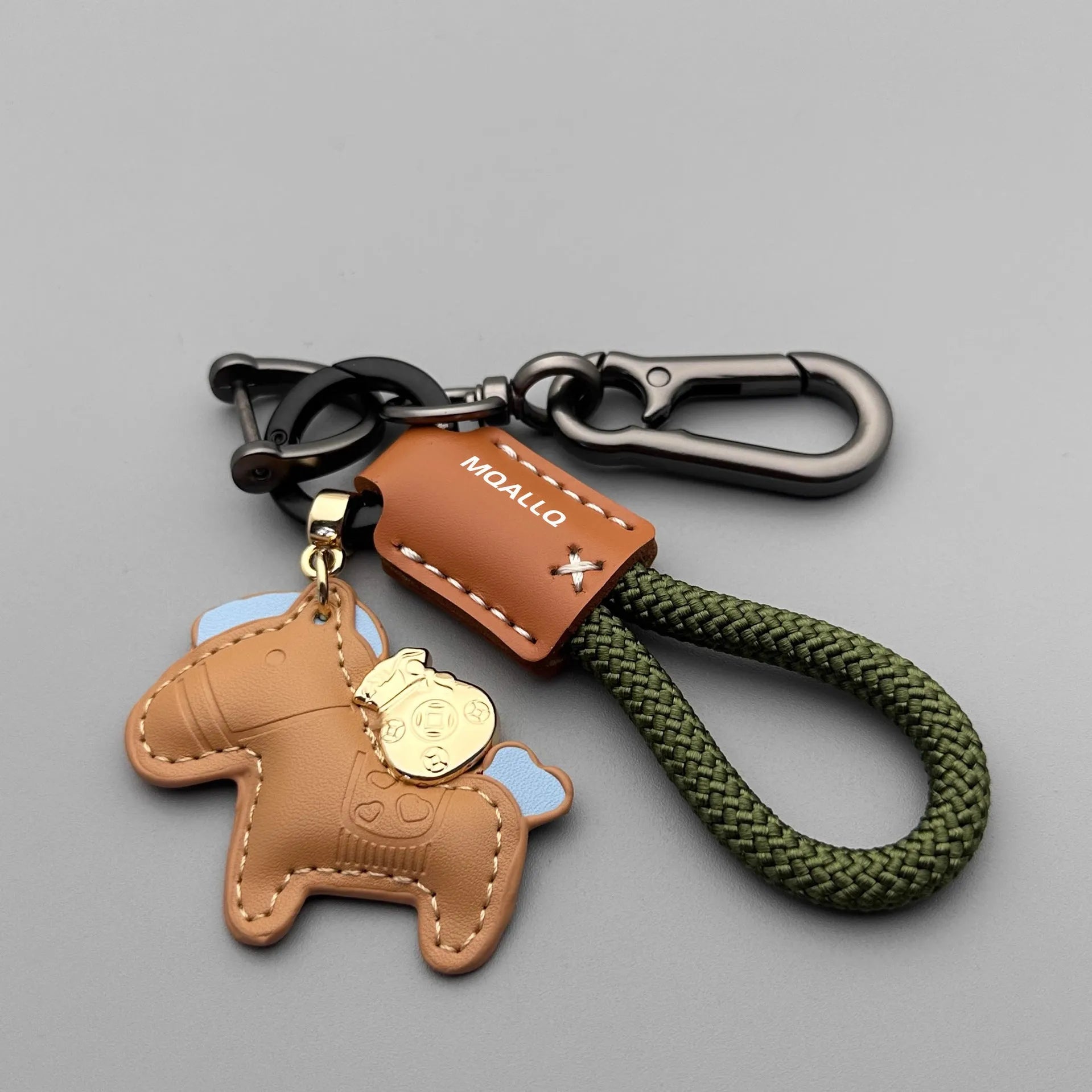 Handmade cowhide car key ring pendant with zinc alloy pony buckle and flanelle rope cord in multiple colour options