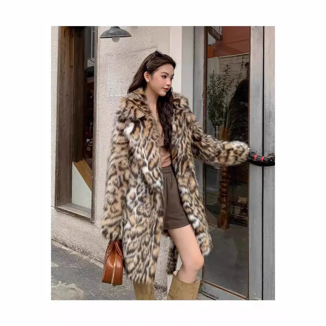 Artificial faux fur fashion coat with fur collar and pockets in 80cm length