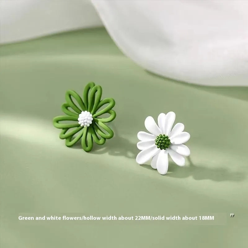 Cartoon flower stud earrings in alloy with two-tone blue and orange, white and green, or yellow and white colour combinations